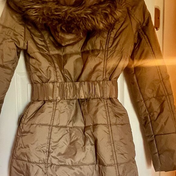 Guess Tawny Detachable Fur-Lined Hood Puffer Coat With Stretch Belt Size Small - Picture 5 of 7